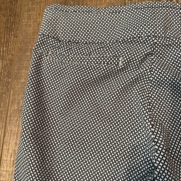Dalia Pull-On Pants - Size 10 - Picture 9 of 13